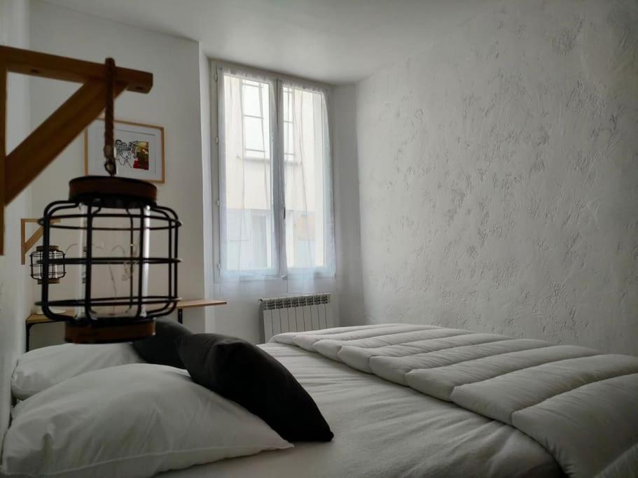 Appartement Au Coeur Du Village Sisteron Kültér fotó